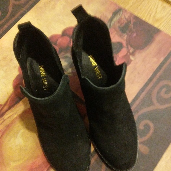 Nine West Suede Black Boots - Picture 2 of 3